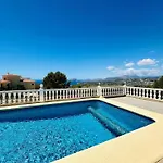 Mar Y Sol Villa *